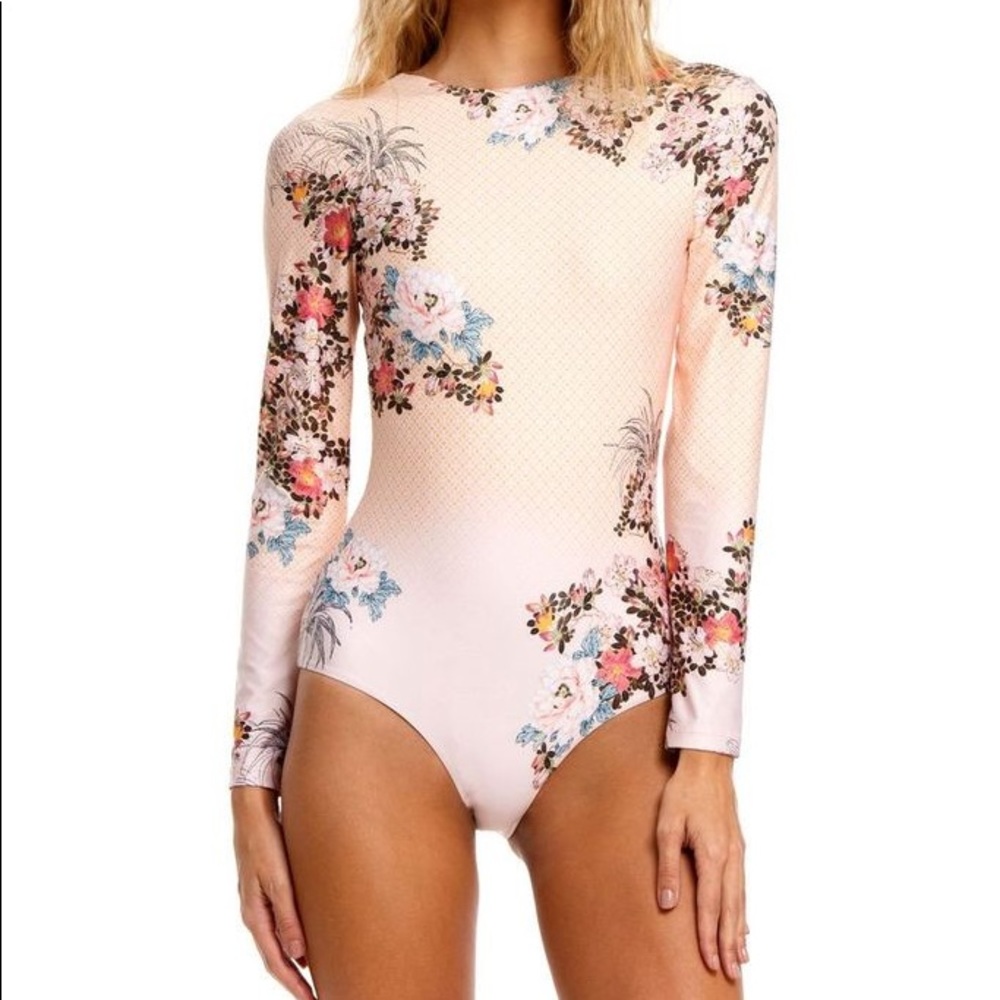 Agua Bendita Clara Zola One Piece